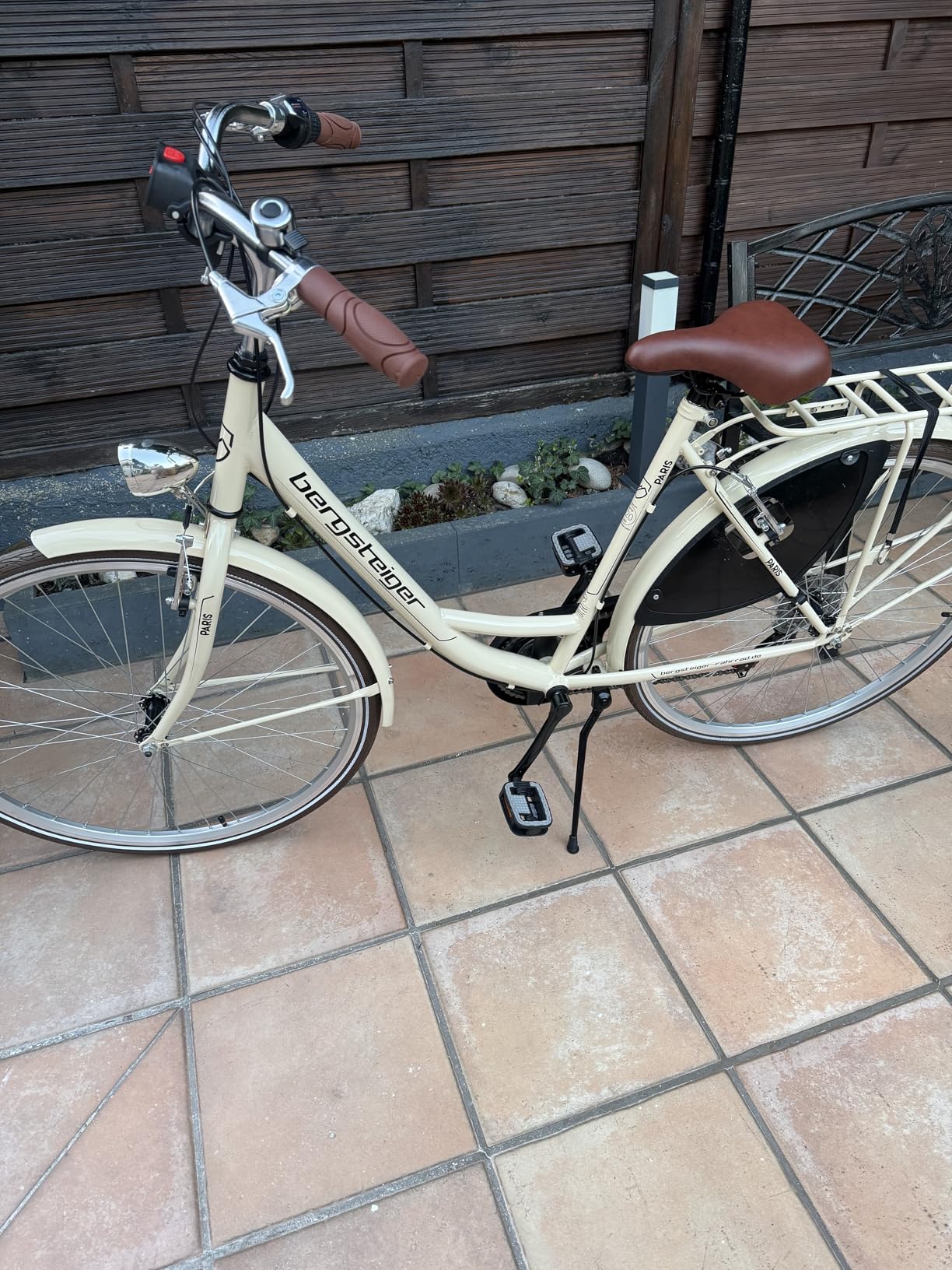 Schickes Schwarz